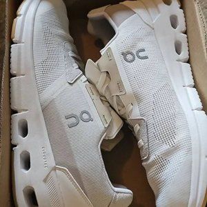 Womens On Cloud Running Cloudrift Sneaker in White Sand Size 10